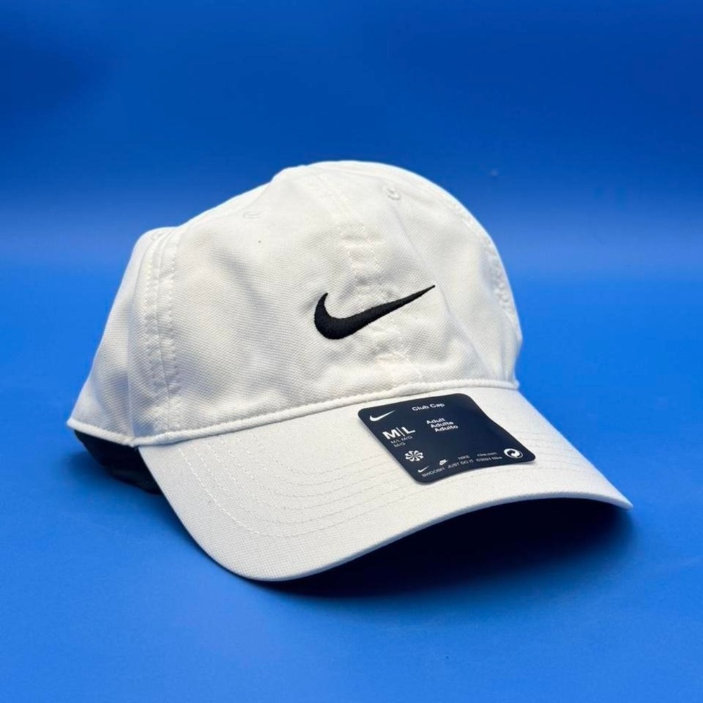 Nike white Club Cap Size M/L